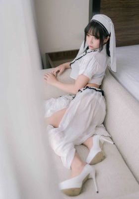 夫妻回不去的联欢晚会动漫